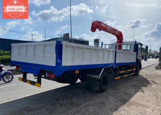 Xe tải cẩu ISUZU FRR 4.8 tấn gắn cẩu Unic 375